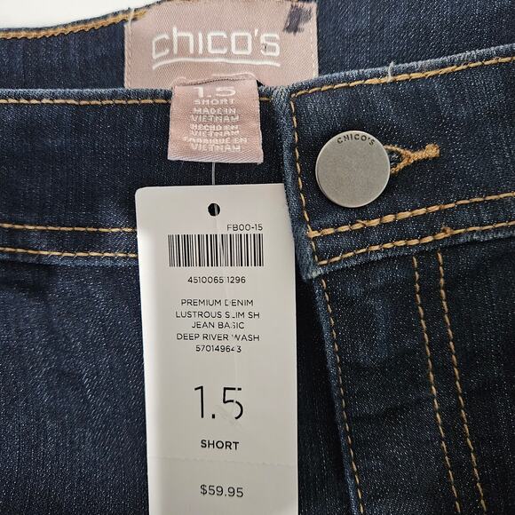 Women's NWT Chico's Short 1.5 Jeans - Picture 2 of 10